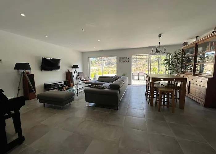 Villa Paisible Avec Piscine Proche Du Pic Saint-loup *