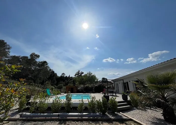 Paisible Avec Piscine Proche Du Pic Saint-loup